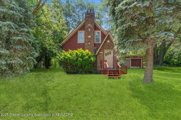 1113 Eaton Court, Lansing, MI 48910