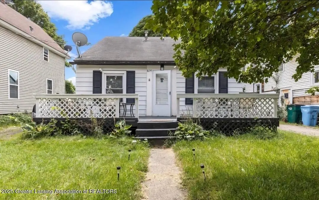 614 Woodbury Avenue, Lansing, MI 48906 - #1