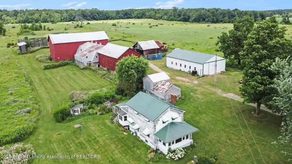 8360 Day Road, Pittsford, MI 49271