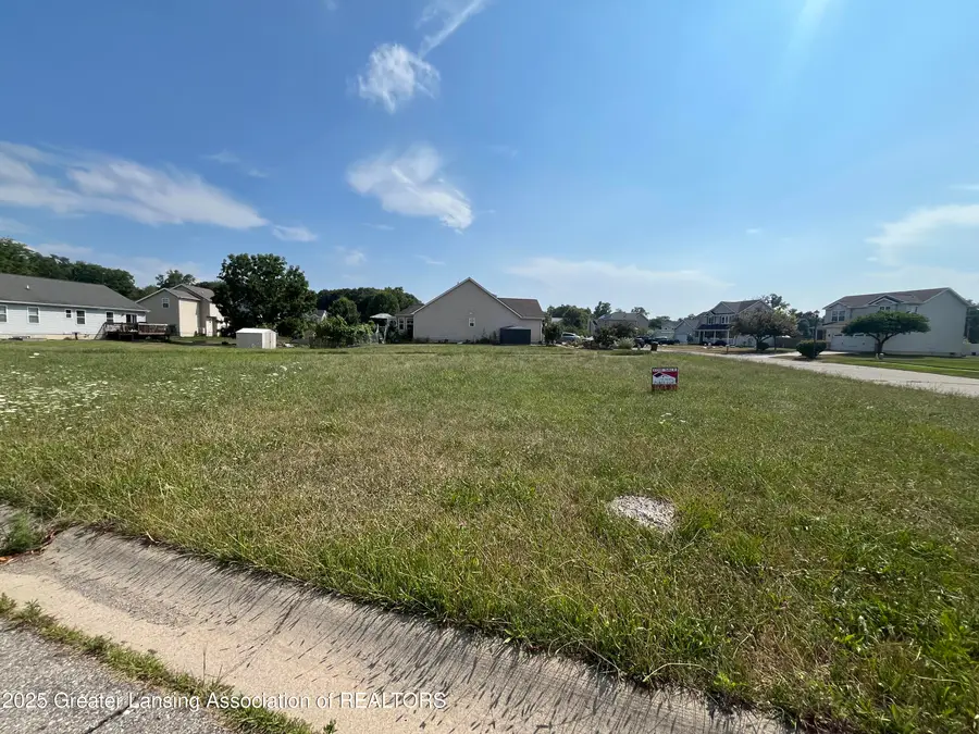 2702 Yachtsman Drive, Lansing, MI 48911 - Image #2