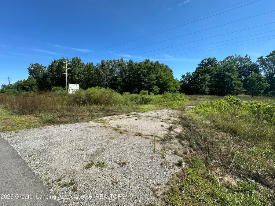 1470 N Cedar Street, Mason, MI 48854 - Image #2