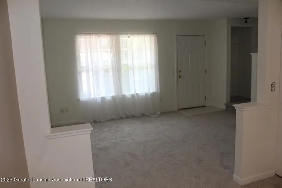 6309 Beechfield Drive, Lansing, MI 48911 - Image #3