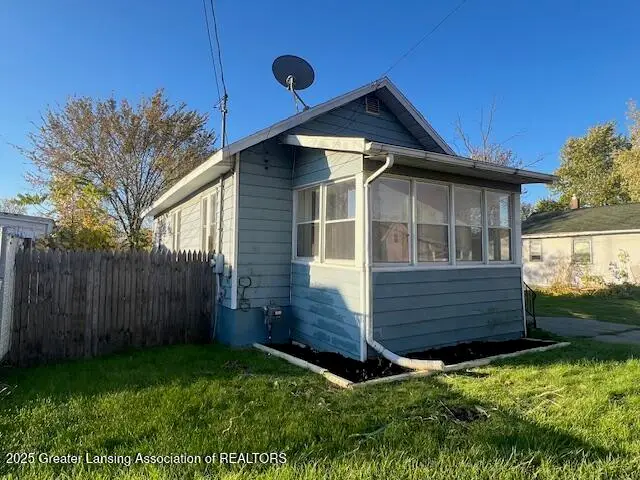 511 W Mount Hope Avenue, Lansing, MI 48910 - #1