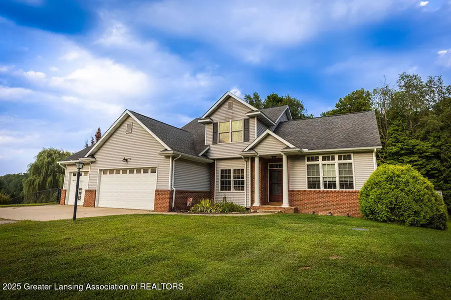 2335 Guernsey Drive, Charlotte, MI 48813 - Image #3
