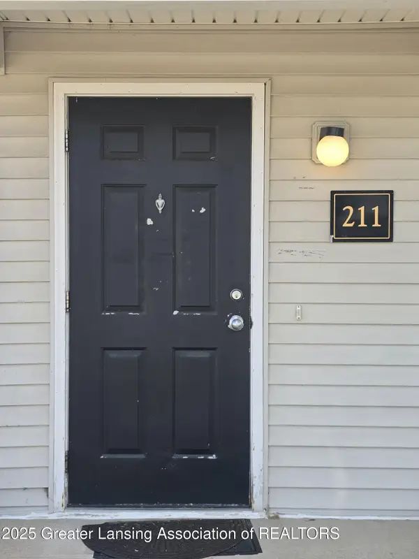 12967 Townsend Drive #211, Grand Ledge, MI 48837