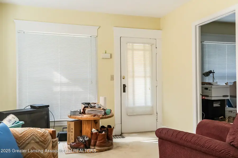 1010 W Barnes Avenue, Lansing, MI 48910 - Image #3