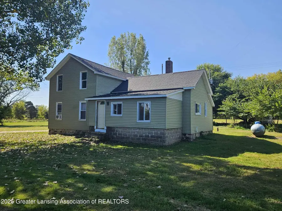 9912 Kinneville Road, Eaton Rapids, MI 48827 - Image #2