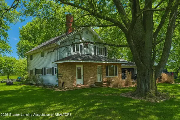 1370 N Dietz Road, Webberville, MI 48892