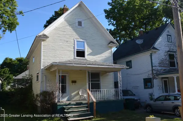 202 Woodlawn Avenue, Lansing, MI 48910