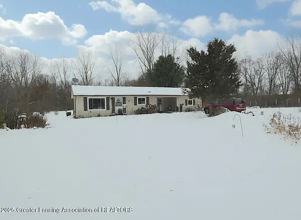 2598 Heeney Road, Stockbridge, MI 49285