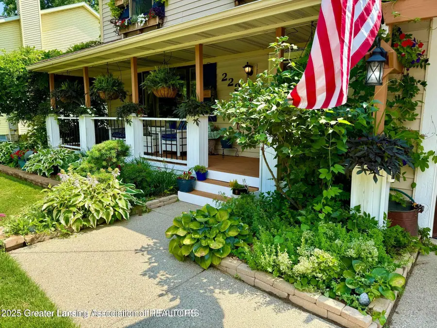 229 Williamsburg Road, Lansing, MI 48917 - Image #3