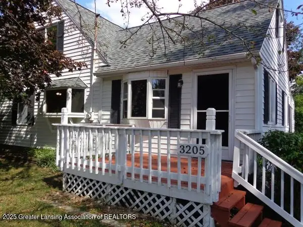 3205 Aurelius Road, Lansing, MI 48910