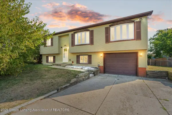 1596 Berkley Drive, Holt, MI 48842