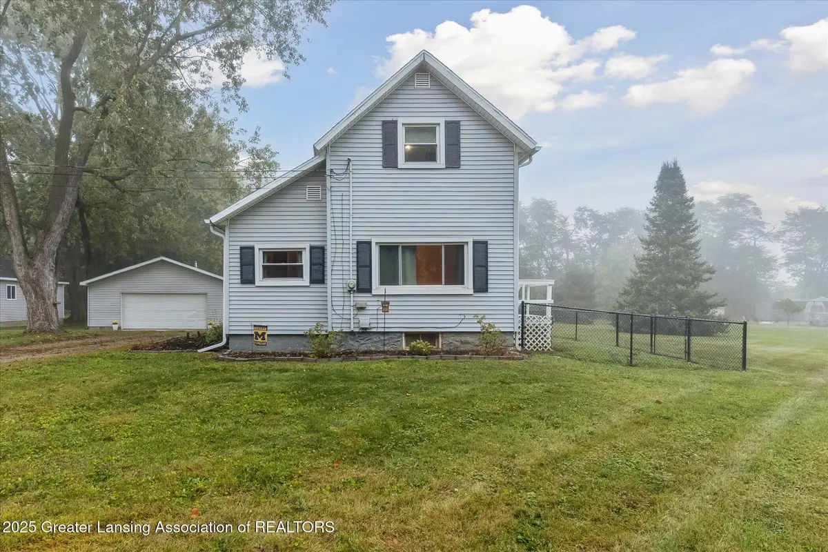 1519 S Lansing Street, Saint Johns, MI 48879 - #1