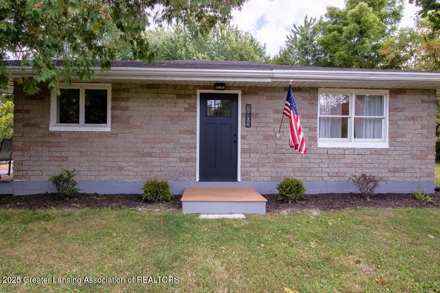 2905 S Catherine Street, Lansing, MI 48911 - Image #2