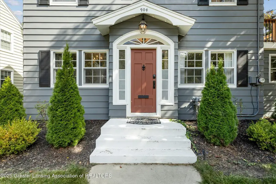904 Sunset Lane, East Lansing, MI 48823 - Image #2