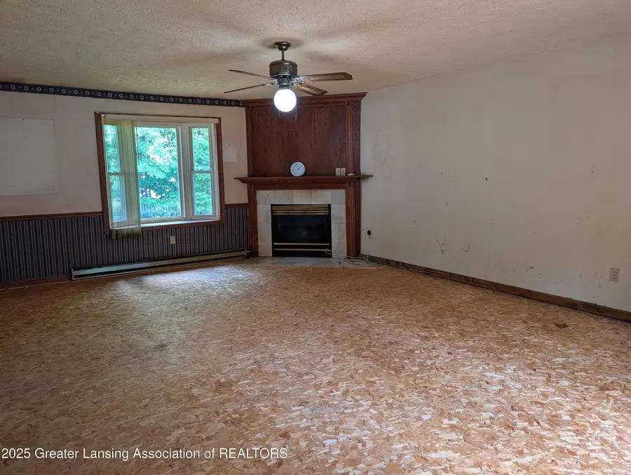 8876 E State Road, Haslett, MI 48840 - Image #2