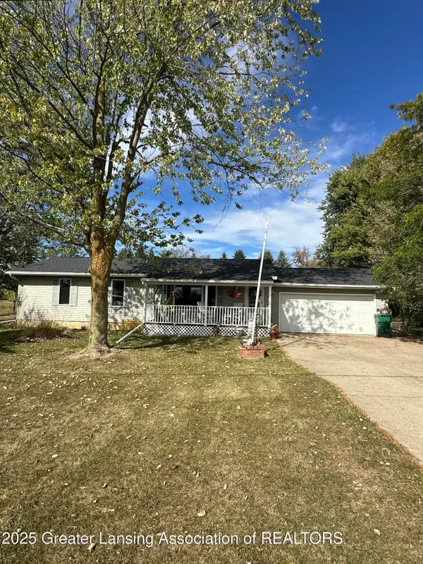 1630 W Kinley Road, St. Johns, MI 48879