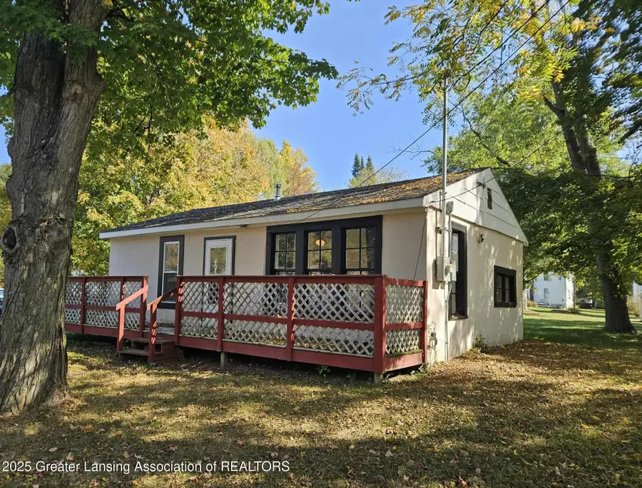 518 Clark Street, Eaton Rapids, MI 48827 - Image #2