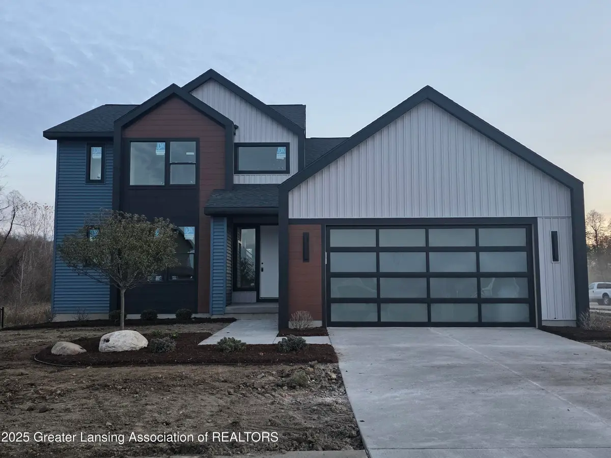 15347 Sherwood Lane, Lansing, MI 48906 - Image #1