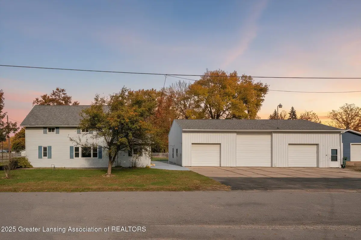 230 W Washington Street, Maple Rapids, MI 48853 - #1