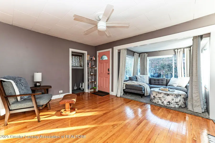 413 N Clemens Avenue, Lansing, MI 48912 - Image #3