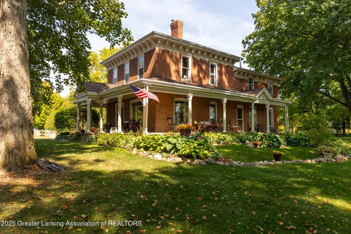 938 N Cochran Avenue, Charlotte, MI 48813 - #1