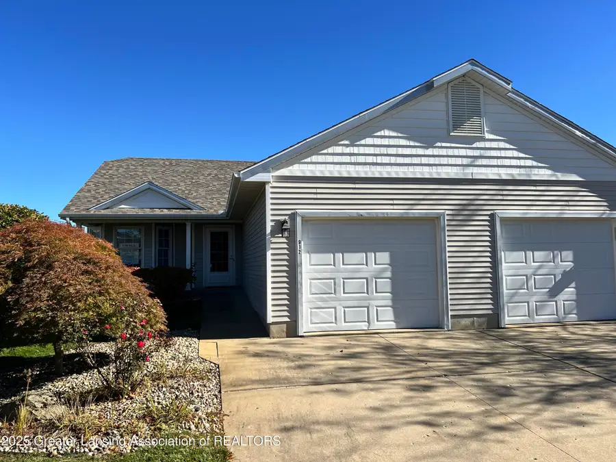 912 Randy Lane #6, Saint Johns, MI 48879 - Image #2