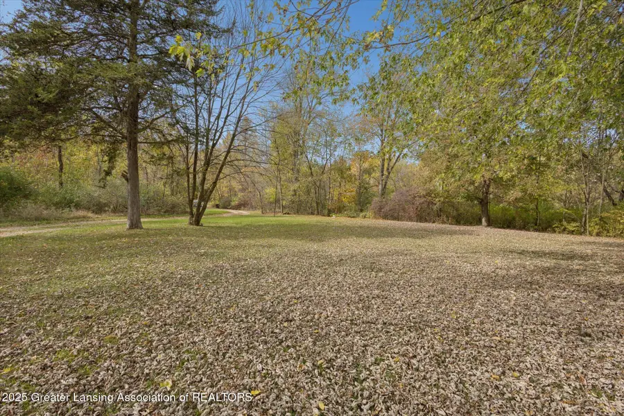 2555 Potter Road, Leslie, MI 49251 - Image #3
