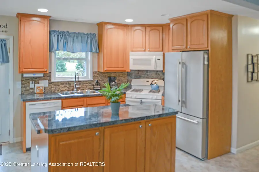 51 Shirlee Avenue, Ionia, MI 48846 - Image #3