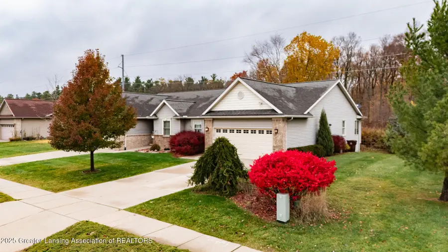 293 Vansickle Drive #18, Charlotte, MI 48813 - Image #2