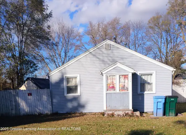 924 Loa Street, Lansing, MI 48910