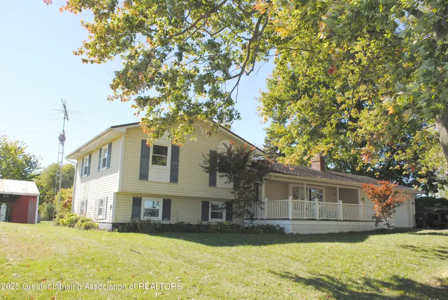 10755 W Sober Road, Webberville, MI 48892 - Image #2