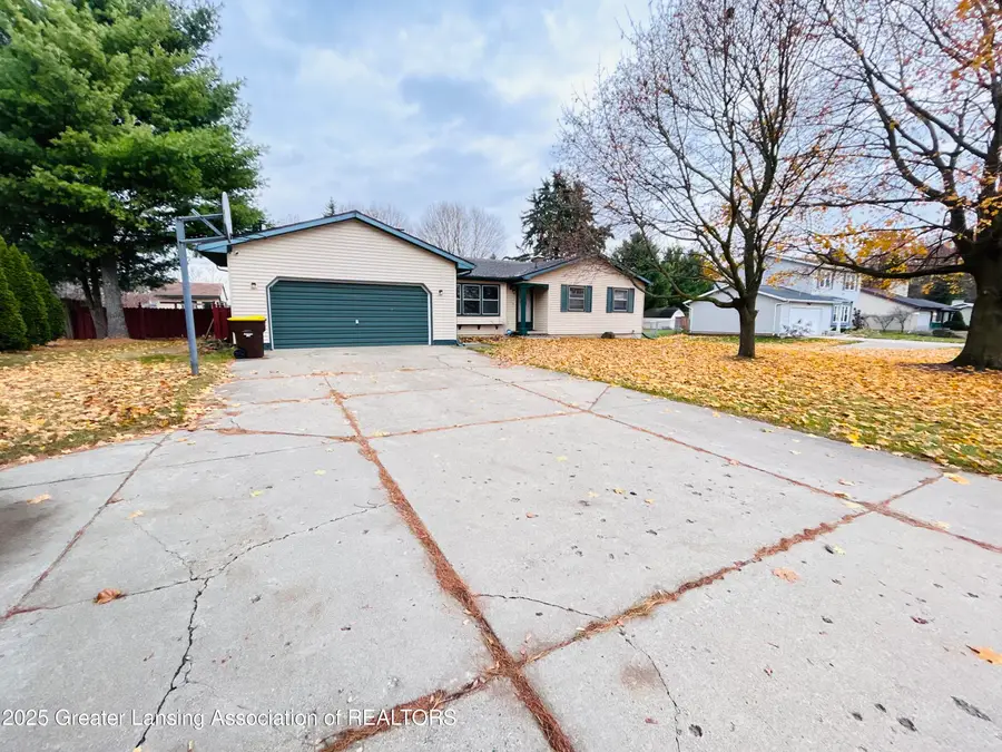 1207 Flanders Road, Charlotte, MI 48813 - Image #2