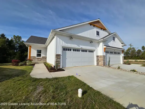 808 Joyce Lane, St. Johns, MI 48879