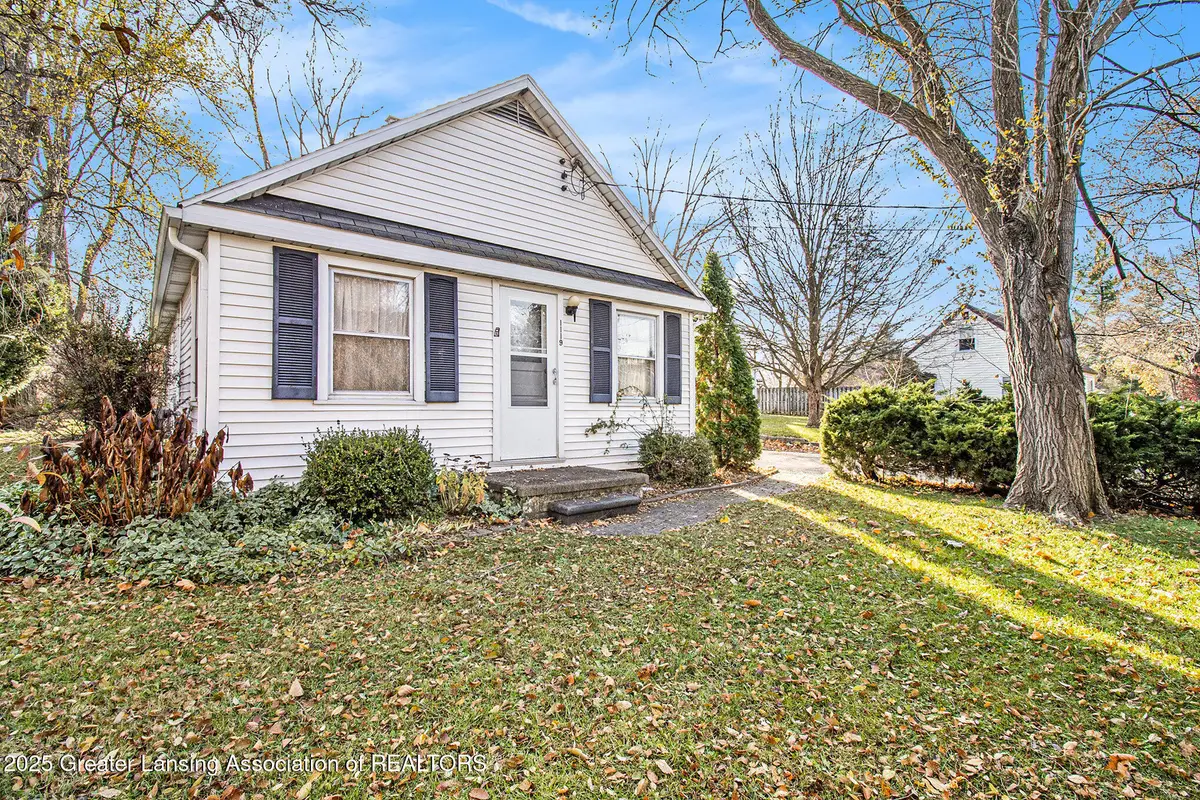 1119 W Miller Road, Lansing, MI 48911 - #1