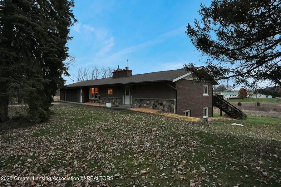 11191 W Chadwick Road, Eagle, MI 48822 - Image #2