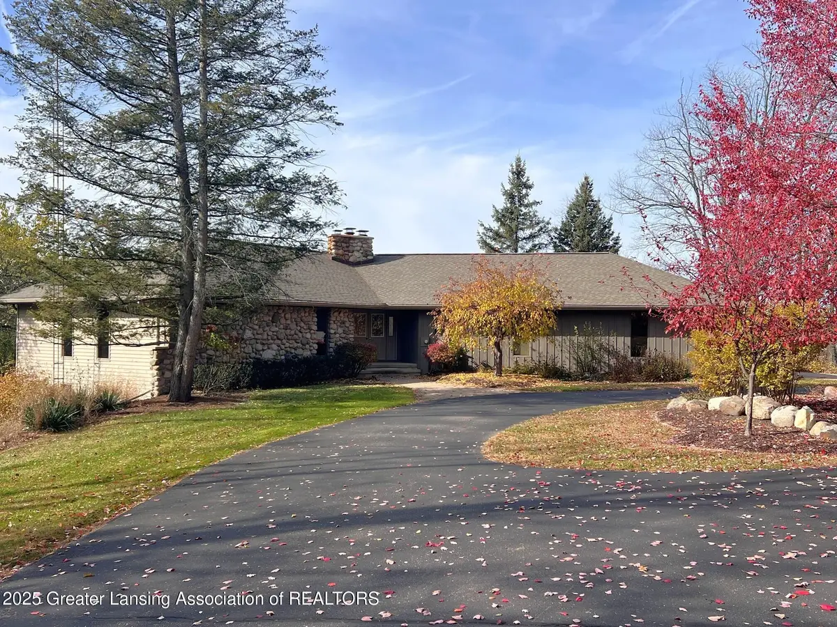 10008 S M-52, Perry, MI 48872 - #1