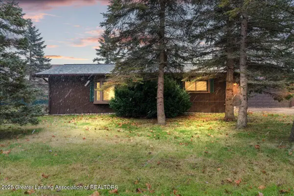 139 W Jefferson Street, Dimondale, MI 48821