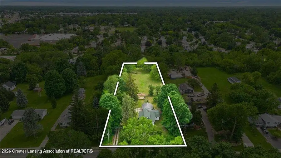 208 E Northrup Street, Lansing, MI 48911 - #3