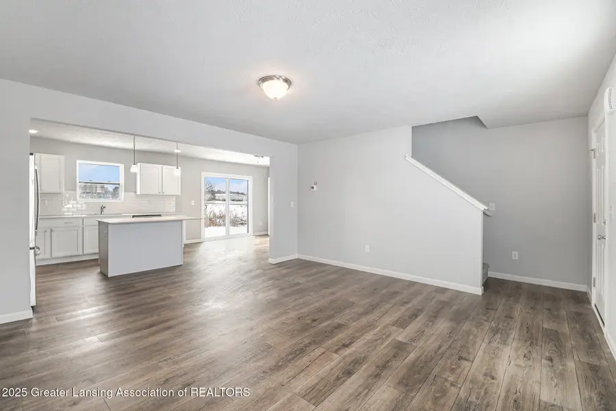 1030 Woodridge Drive, Saint Johns, MI 48879 - Image #3