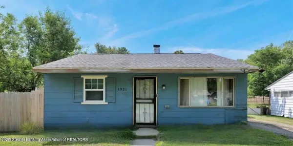 1321 Pompton Circle, Lansing, MI 48910