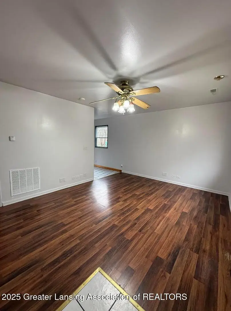 1321 Pompton Circle, Lansing, MI 48910 - Image #2