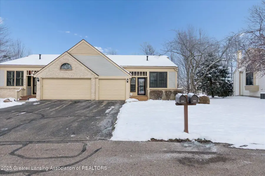 6542 Brook Trail, Lansing, MI 48917 - Image #2