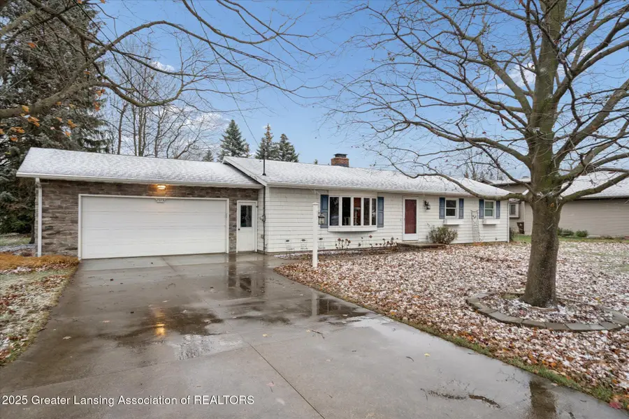 7373 E Saint Joe Highway, Grand Ledge, MI 48837 - Image #2