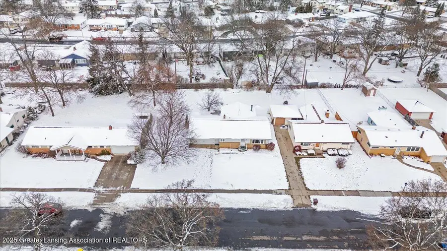 3322 Pickwick Place, Lansing, MI 48917 - Image #3