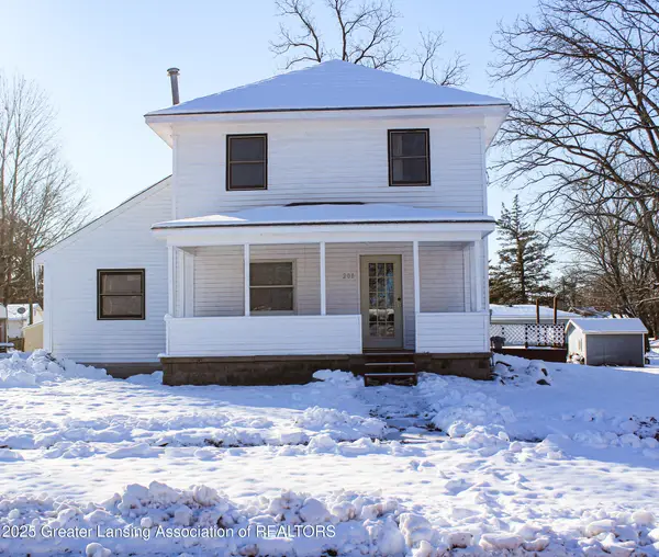 208 Dutton Street, Eaton Rapids, MI 48827