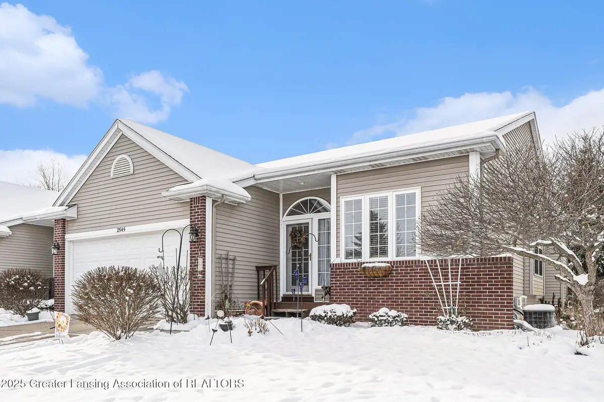 2545 Limerick Circle #8, Holt, MI 48842 - Image #1