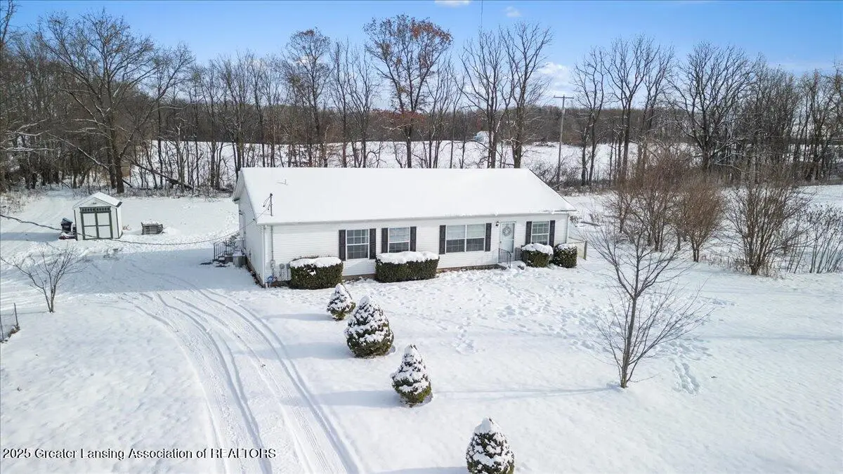 10870 Eaton Rapids Road, Springport, MI 49284 - Image #1