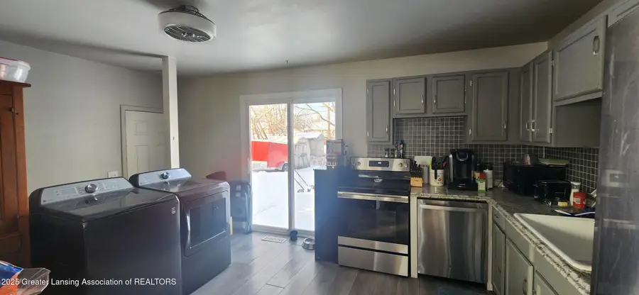 1406 Weymouth Court, Lansing, MI 48911 - Image #3